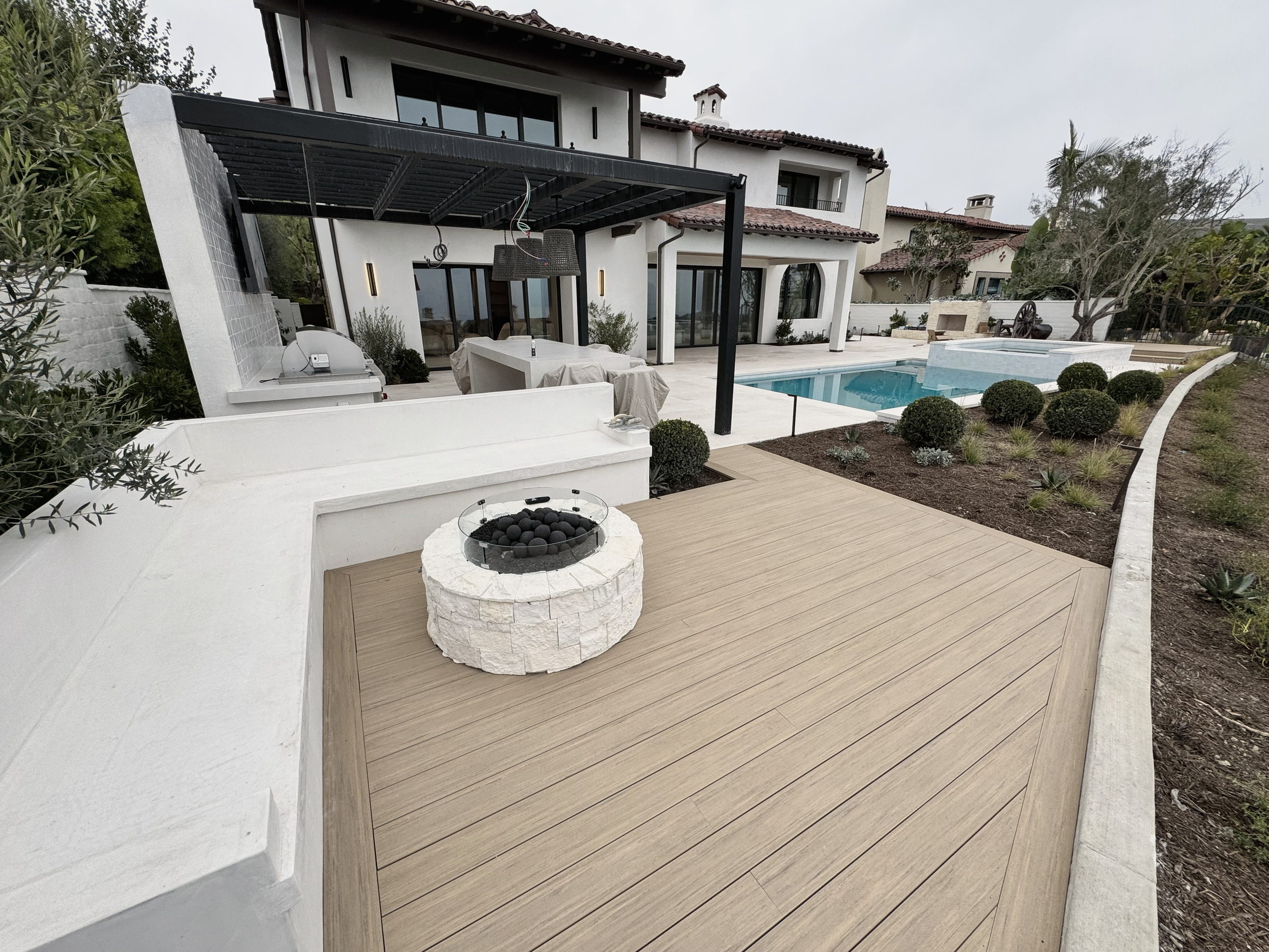 Complete yard, Orange County