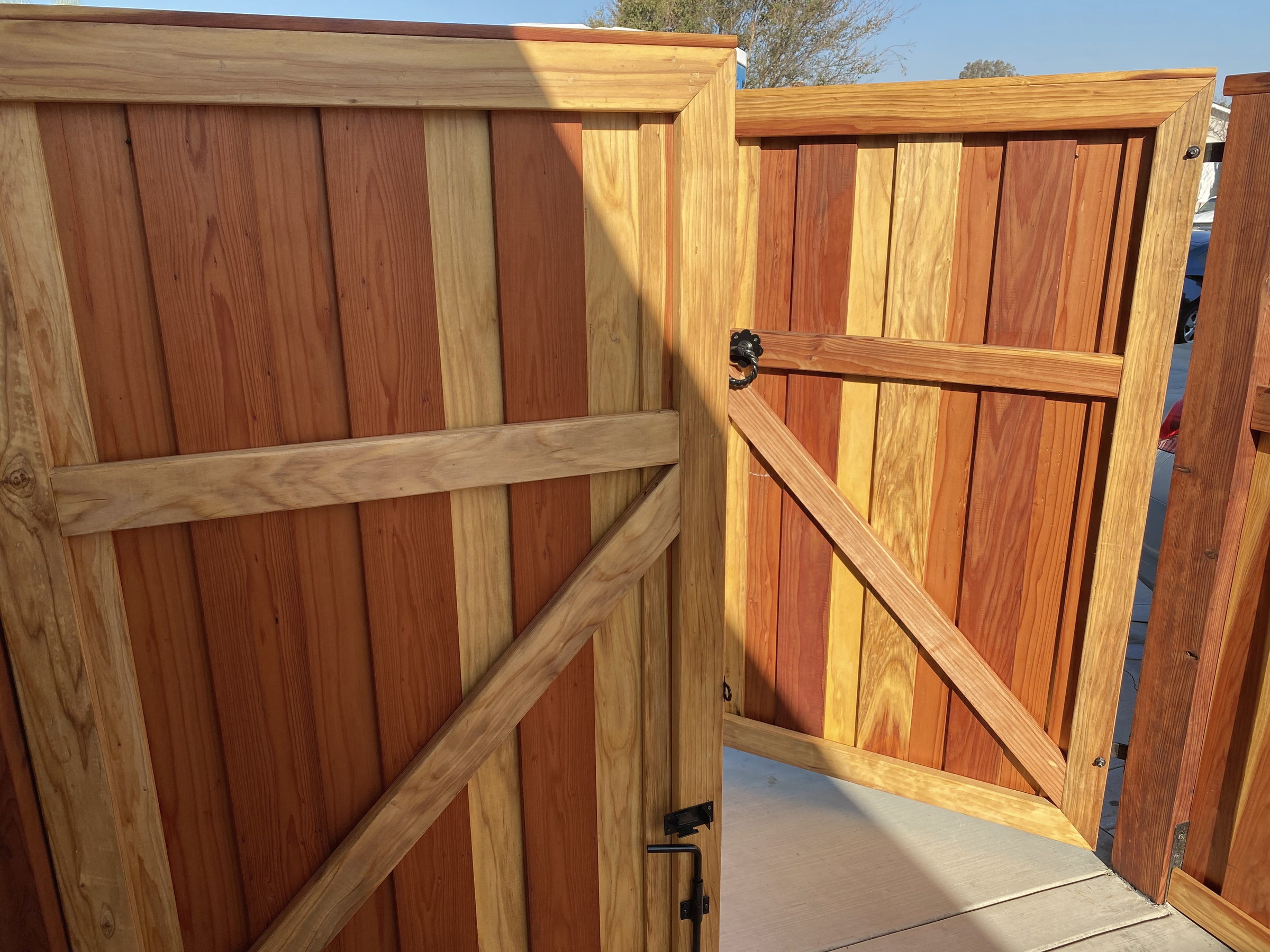 Gates, fences and walls, Orange County