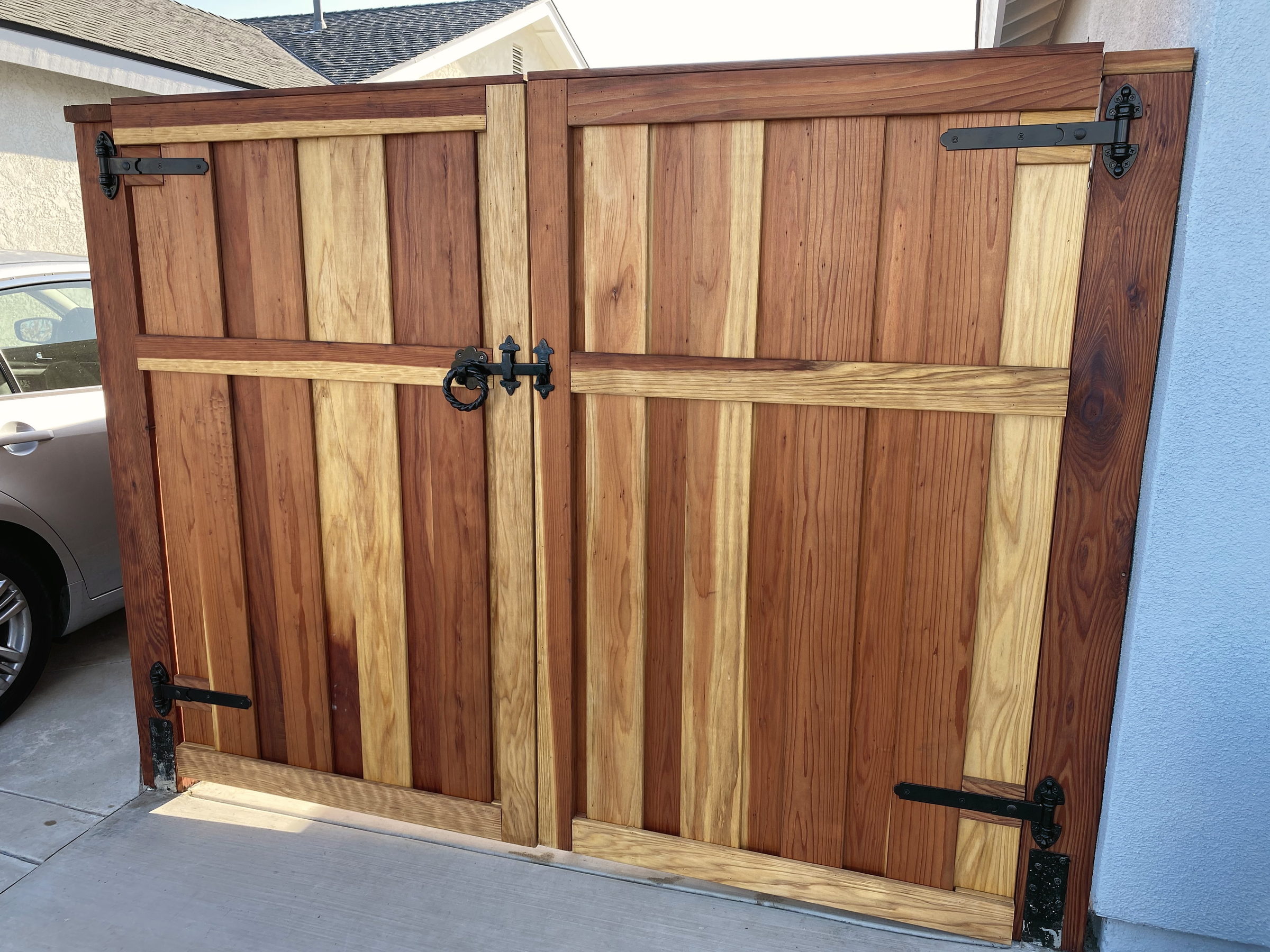 Gates, fences and walls, Orange County