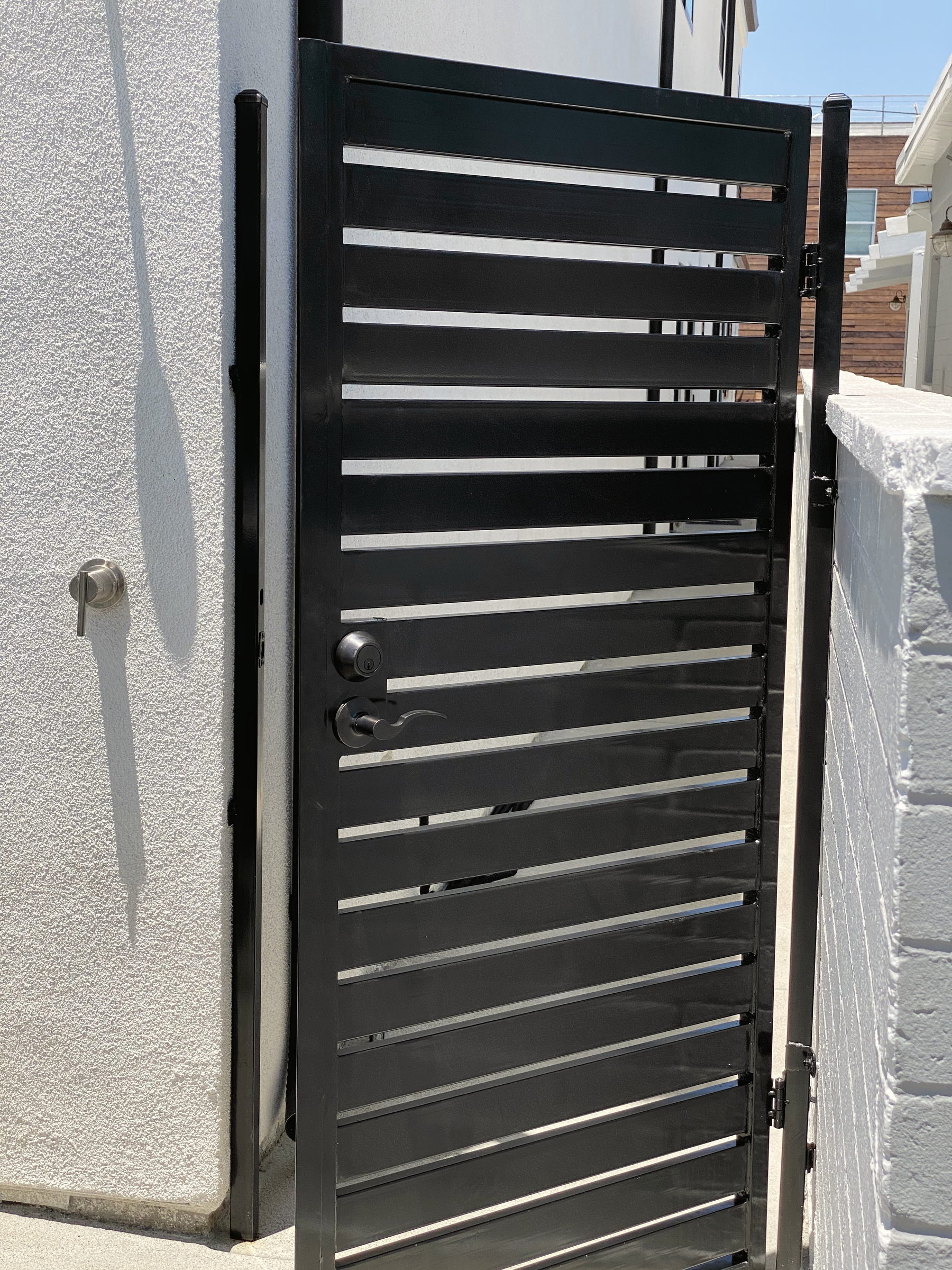 Gates, fences and walls, Orange County