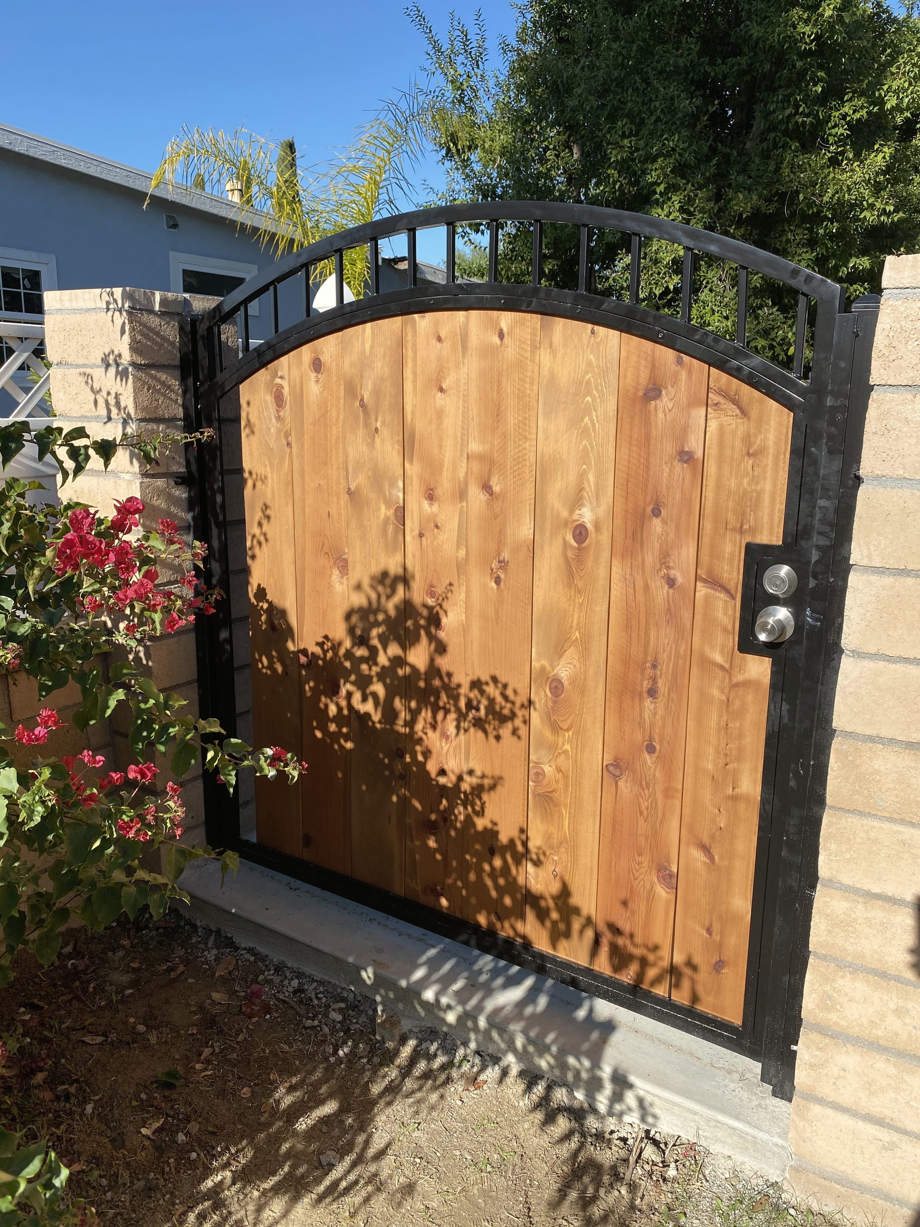 Gates, fences and walls, Orange County