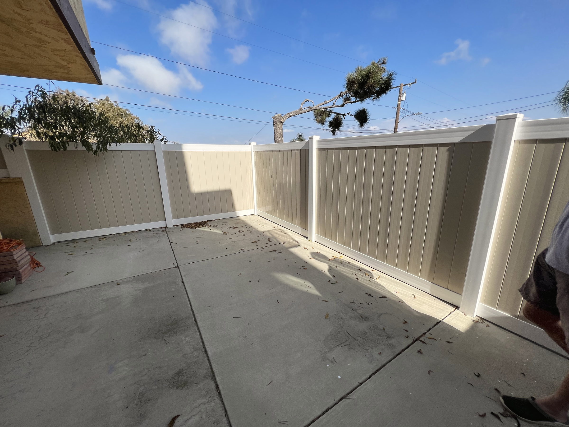 Gates, fences and walls, Orange County